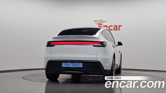 Tesla Model Y Premium Long Range AWD 2026 — фото 4