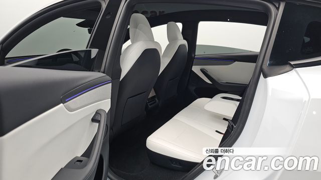 Tesla Model Y Premium Long Range AWD 2026 — фото 12