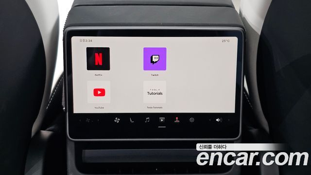 Tesla Model Y Premium Long Range AWD 2026 — фото 32
