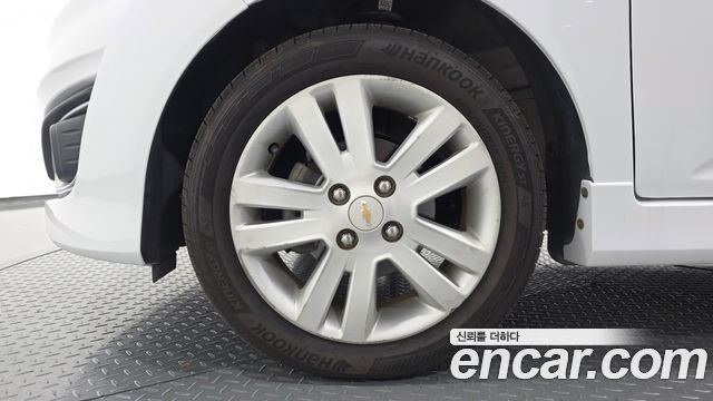 Chevrolet Spark LPG LT Standard 2014 — фото 5