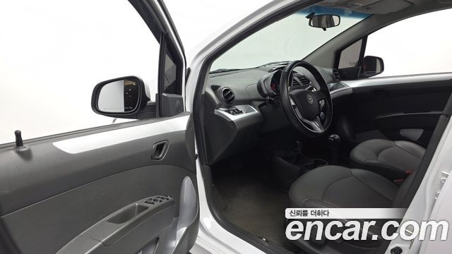 Chevrolet Spark LPG LT Standard 2014 — фото 10