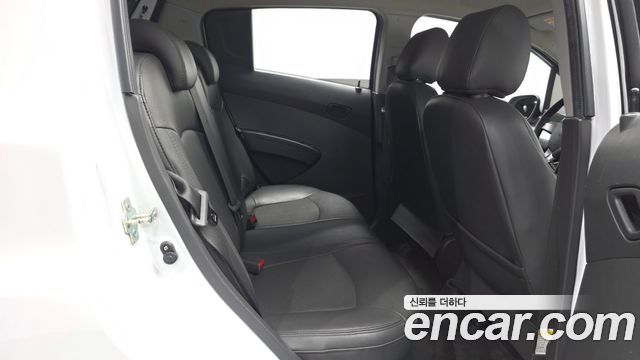 Chevrolet Spark LPG LT Standard 2014 — фото 12