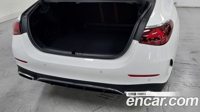 Mercedes-Benz E-Class (W214) E200 AMG Line 2026 — фото 15