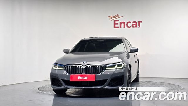 BMW 5 Series (G30) 530e M Sport 2022 — фото 3