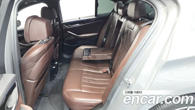 BMW 5 Series (G30) 530e M Sport 2022 — фото 11