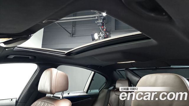 BMW 5 Series (G30) 530e M Sport 2022 — фото 16