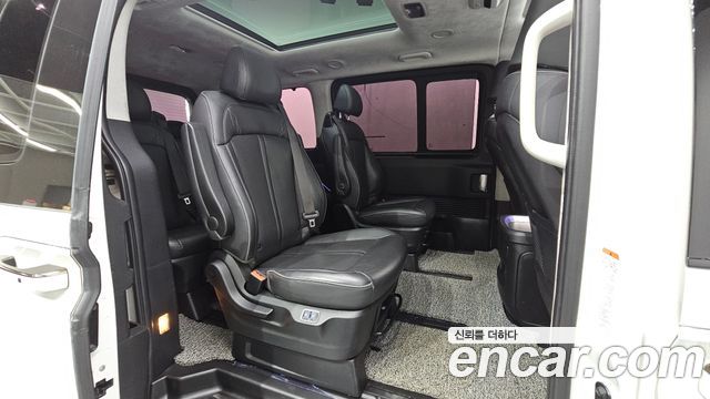 Hyundai Staria 4WD Lounge 9-Seater Inspiration 2023 — фото 11