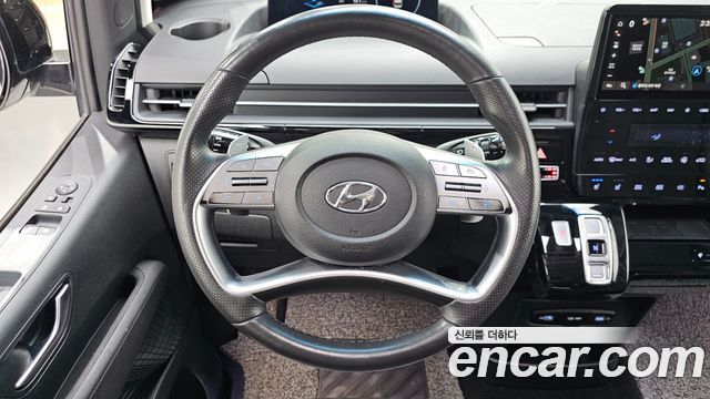Hyundai Staria 4WD Lounge 9-Seater Inspiration 2023 — фото 13