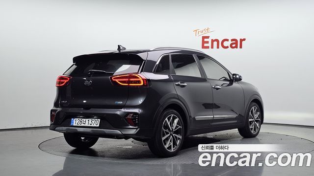 Kia Niro 1.6 HEV Noblesse Special 2020 — фото 2