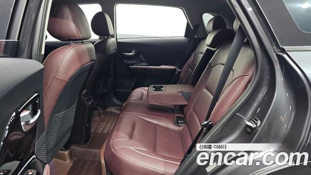 Kia Niro 1.6 HEV Noblesse Special 2020 — фото 28