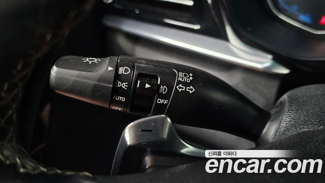 Kia Niro 1.6 HEV Noblesse Special 2020 — фото 30
