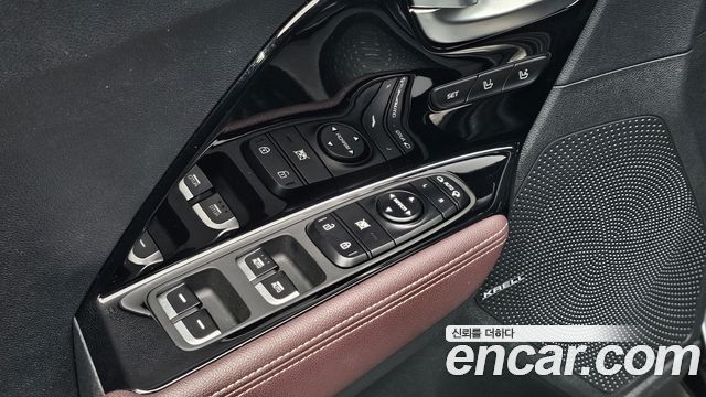 Kia Niro 1.6 HEV Noblesse Special 2020 — фото 31