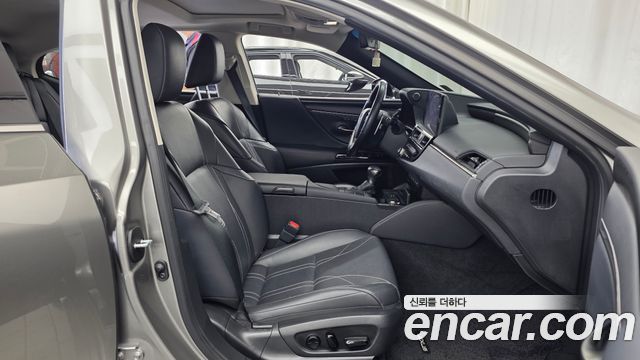 Lexus ES300h (VII) Luxury Plus 2022 — фото 15