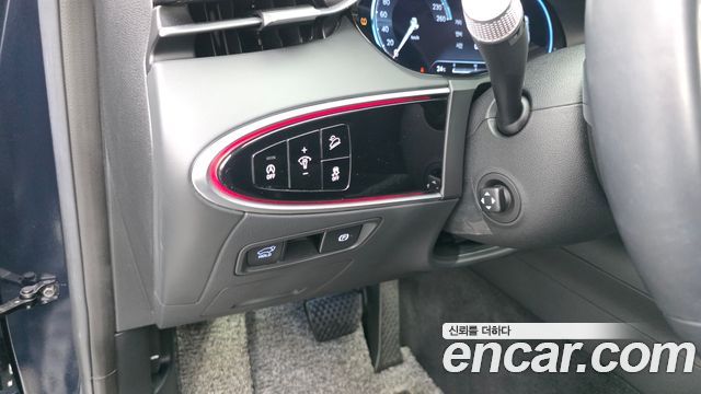 Genesis GV70 2.2 Diesel AWD 2022 — фото 12