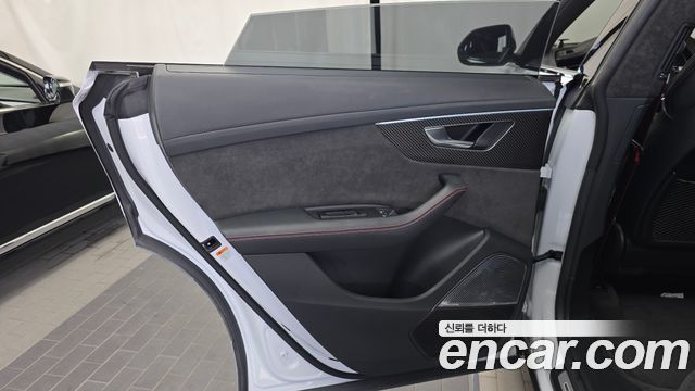 Audi RSQ8 (4M) 4.0 TFSI Quattro 2021 — фото 25