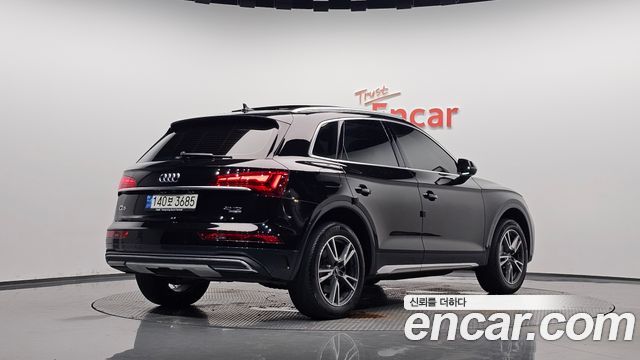 Audi Q5 (FY) 40 TDI Quattro 2022 — фото 2