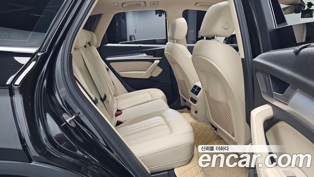 Audi Q5 (FY) 40 TDI Quattro 2022 — фото 11