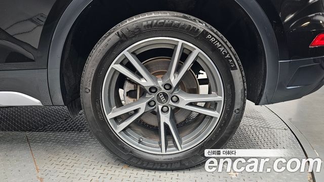 Audi Q5 (FY) 40 TDI Quattro 2022 — фото 21