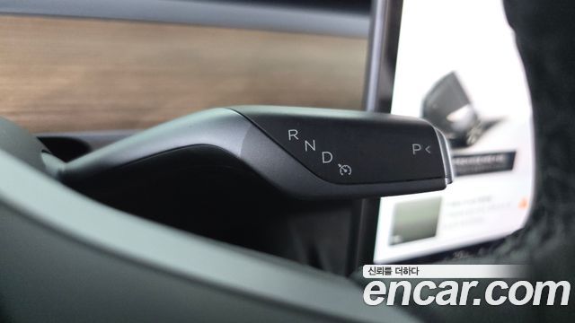 Tesla Model Y Long Range AWD 2021 — фото 9