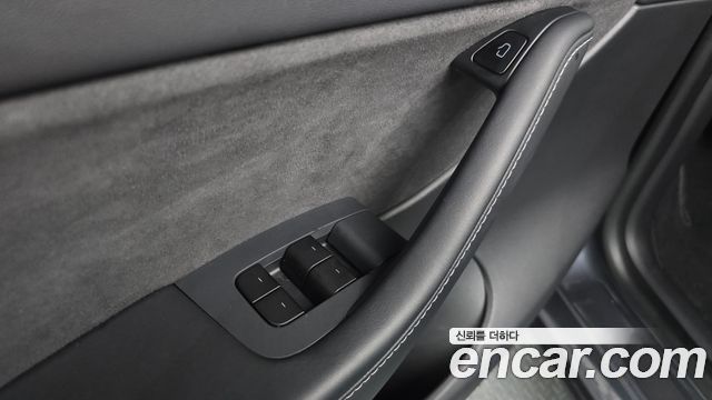 Tesla Model Y Long Range AWD 2021 — фото 27