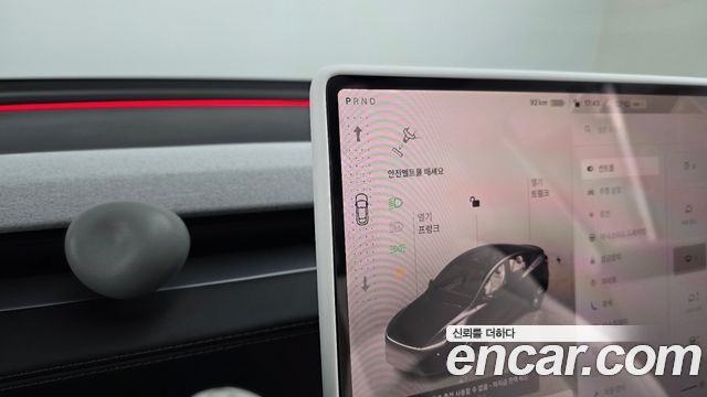 Tesla Model Y Long Range AWD 2025 — фото 9