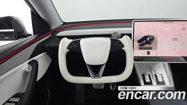 Tesla Model Y Long Range AWD 2025 — фото 12