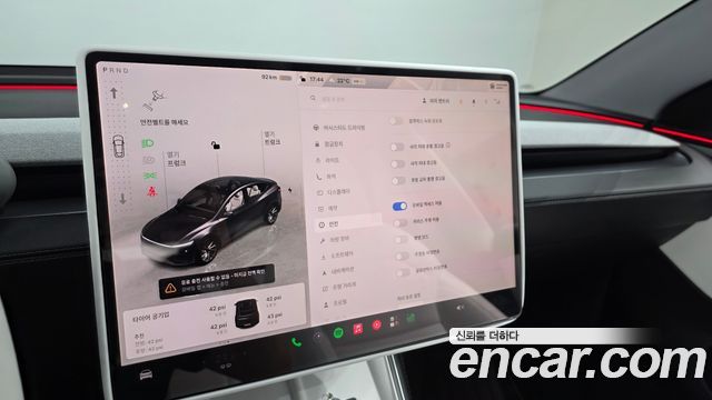 Tesla Model Y Long Range AWD 2025 — фото 18