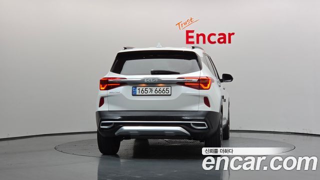 Kia Seltos Gasoline 1.6 Turbo 2WD Signature 2022 — фото 4