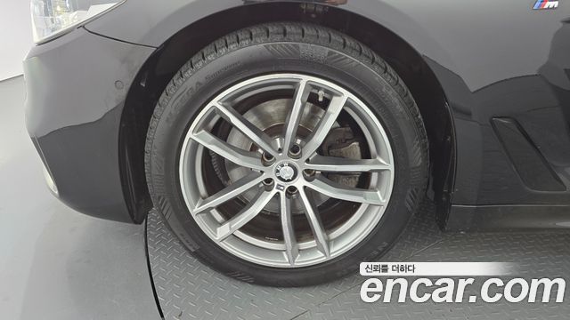 BMW 5 Series (G30) 520d xDrive M Sport Package Plus 2017 — фото 5