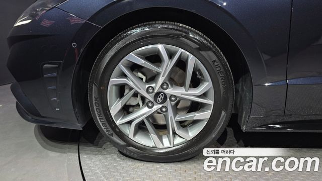 Hyundai Sonata (DN8) 1.6 Turbo Premium Family 2020 — фото 5