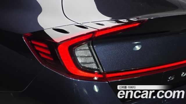 Hyundai Sonata (DN8) 1.6 Turbo Premium Family 2020 — фото 23