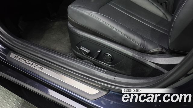 Hyundai Sonata (DN8) 1.6 Turbo Premium Family 2020 — фото 33