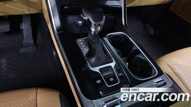 Kia Carnival (IV) Gasoline 9-Seater Prestige 2023 — фото 9