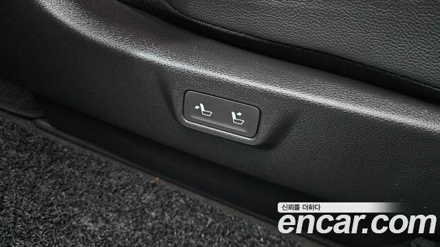 Kia Carnival (IV) Gasoline 9-Seater Prestige 2023 — фото 17