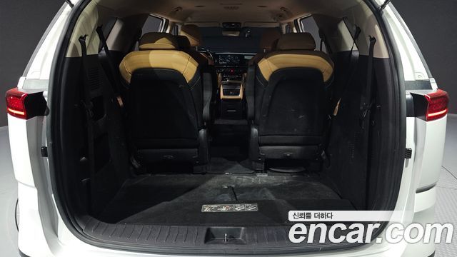 Kia Carnival (IV) Gasoline 9-Seater Prestige 2023 — фото 20
