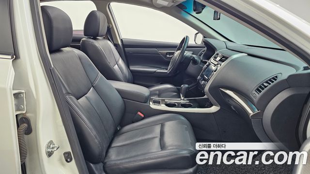 Nissan Altima 2.5 L33 2016 — фото 11