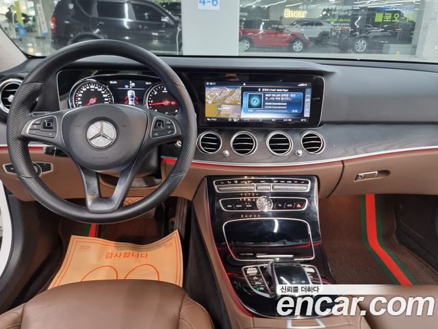 Mercedes-Benz E-Class (W213) E220d Avantgarde 2017 — фото 9