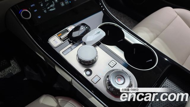 Genesis GV70 2.5T Gasoline AWD 2025 — фото 9