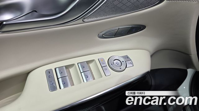 Genesis GV70 2.5T Gasoline AWD 2025 — фото 32