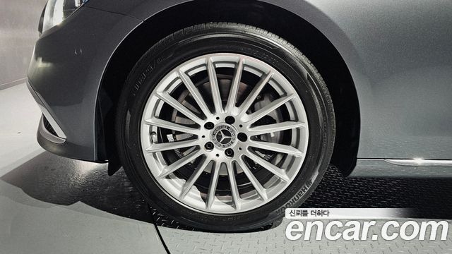 Mercedes-Benz E-Class (W213) E250 Exclusive 2021 — фото 5
