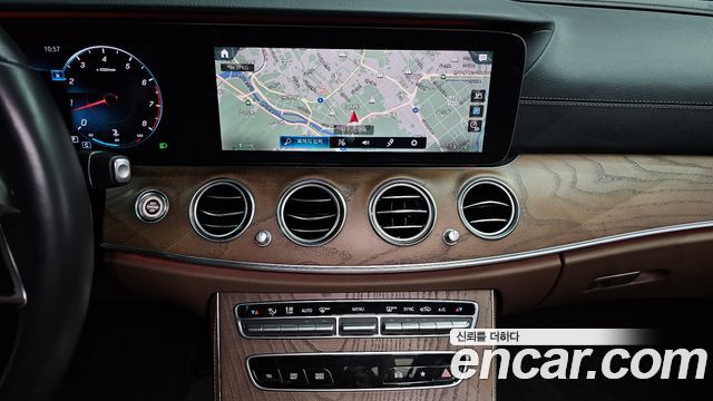Mercedes-Benz E-Class (W213) E250 Exclusive 2021 — фото 13