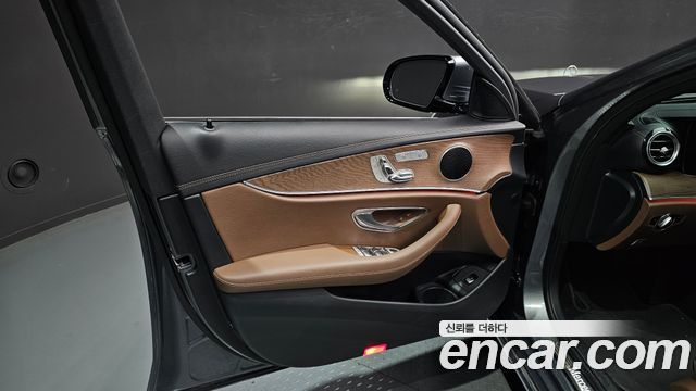 Mercedes-Benz E-Class (W213) E250 Exclusive 2021 — фото 24