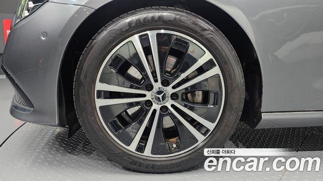 Mercedes-Benz E-Class (W213) E250 Avantgarde 2021 — фото 5