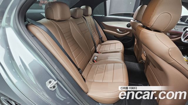 Mercedes-Benz E-Class (W213) E250 Avantgarde 2021 — фото 11