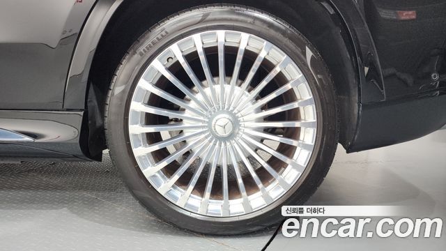 Mercedes-Benz GLS-Class (X167) Maybach GLS600 4MATIC Manufakur 2023 — фото 27
