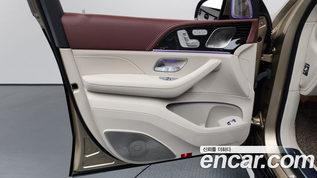 Mercedes-Benz GLS-Class (X167) Maybach GLS600 4MATIC Manufakur 2023 — фото 30