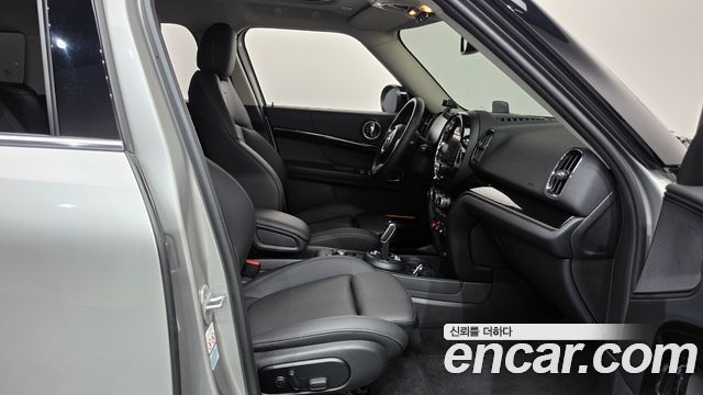 MINI Cooper Countryman Classic 2nd 2024 — фото 11