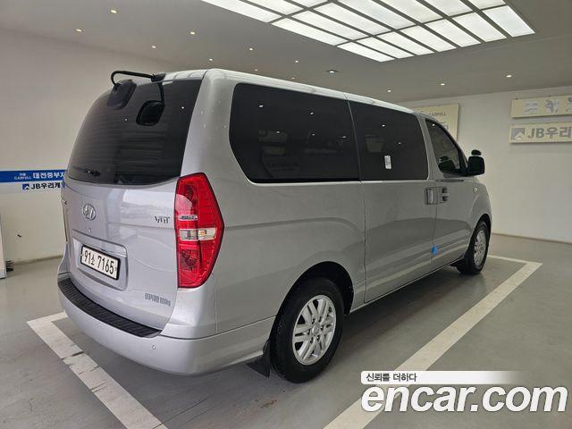 Hyundai Grand Starex Van 3-Seater Smart 2021 — фото 2