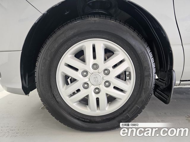 Hyundai Grand Starex Van 3-Seater Smart 2021 — фото 5