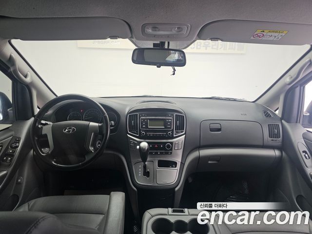 Hyundai Grand Starex Van 3-Seater Smart 2021 — фото 19